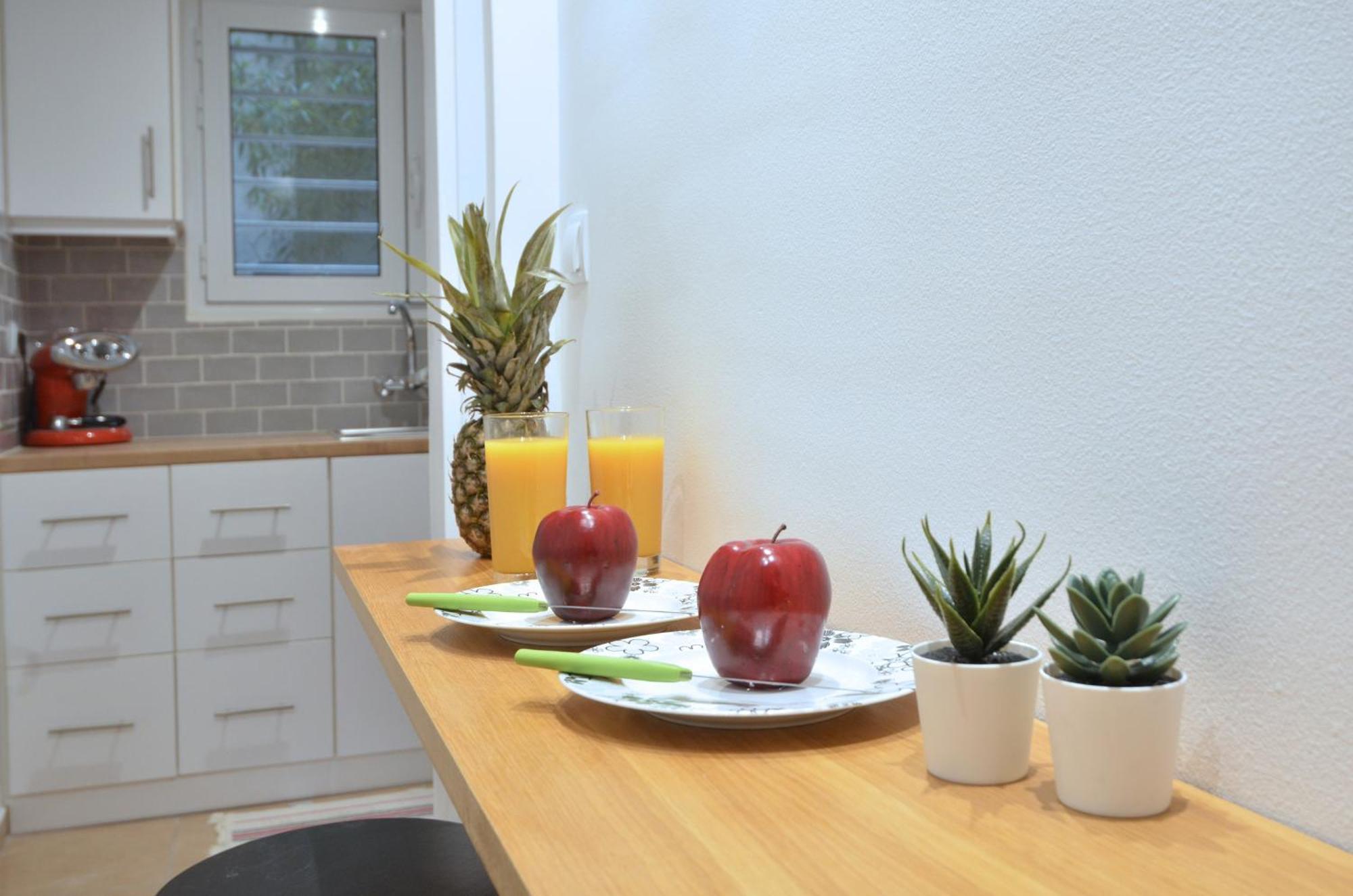 Acropolis, A Nice And Minimal Apartment Athens Ngoại thất bức ảnh